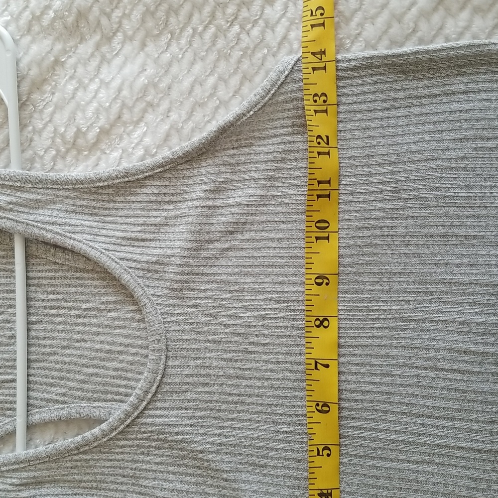 Gray Ribbed Tank Top - Picture 3 of 4
